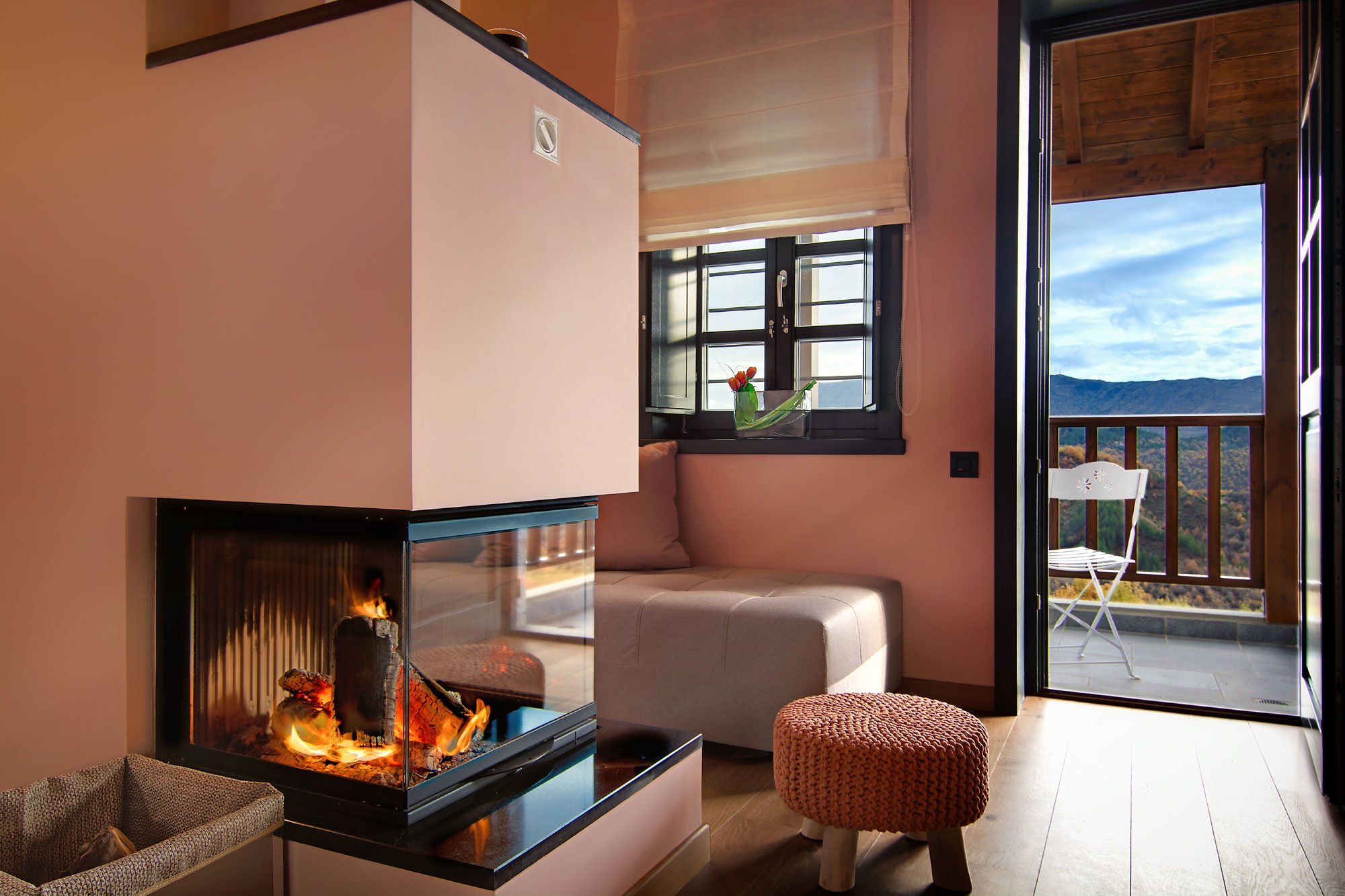 ETHERIA room upgrade pre-arrival offer